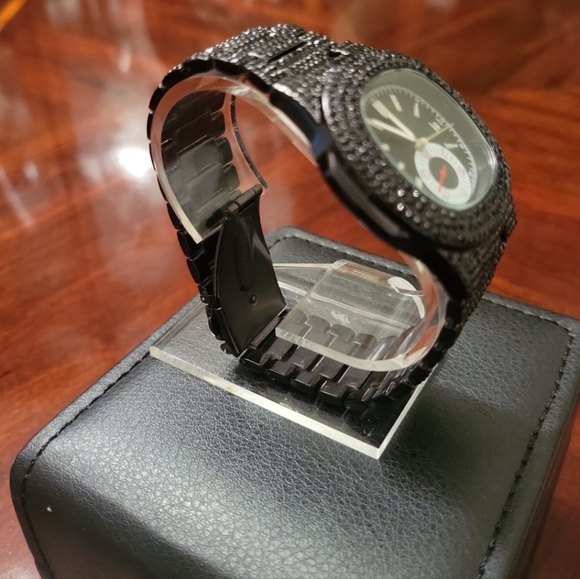 Mens Iced Luxury Fully Covered Black Simulated Diamonds Quartz Movement Watch - Picture 4 of 11